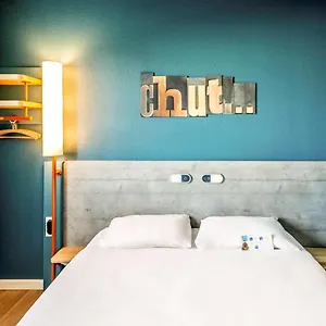 ** Hotel Ibis Budget Portes Du Luberon Frankreich