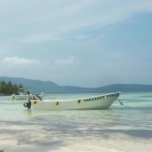 https://villa-la-caleta.comcaribbean.com